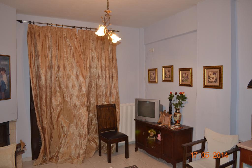 Mouson Melathron Hotel Elafina Ruang foto