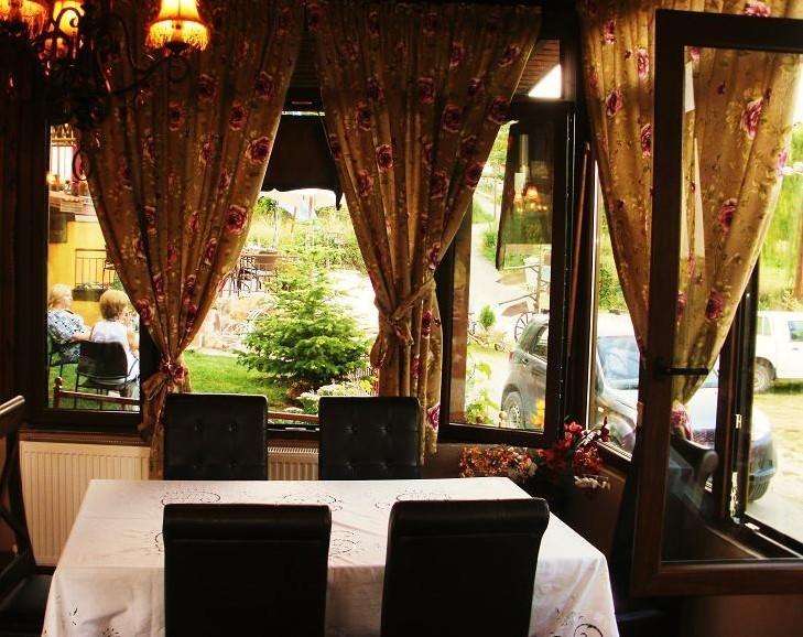 Mouson Melathron Hotel Elafina Bagian luar foto