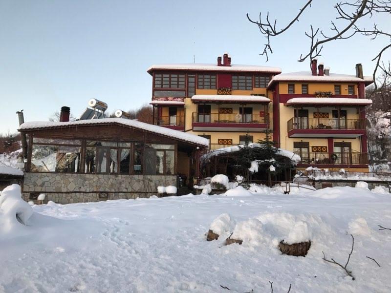 Mouson Melathron Hotel Elafina Bagian luar foto