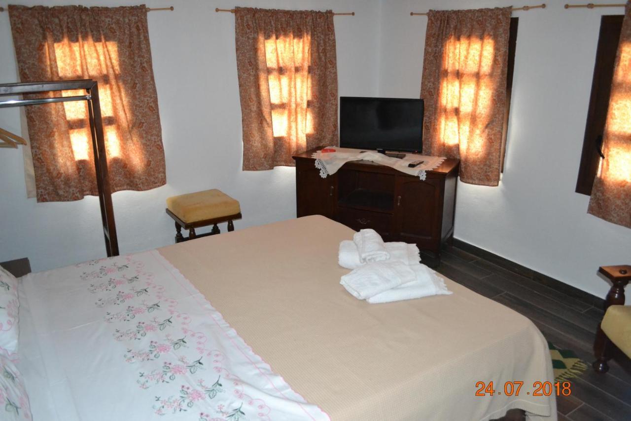 Mouson Melathron Hotel Elafina Bagian luar foto