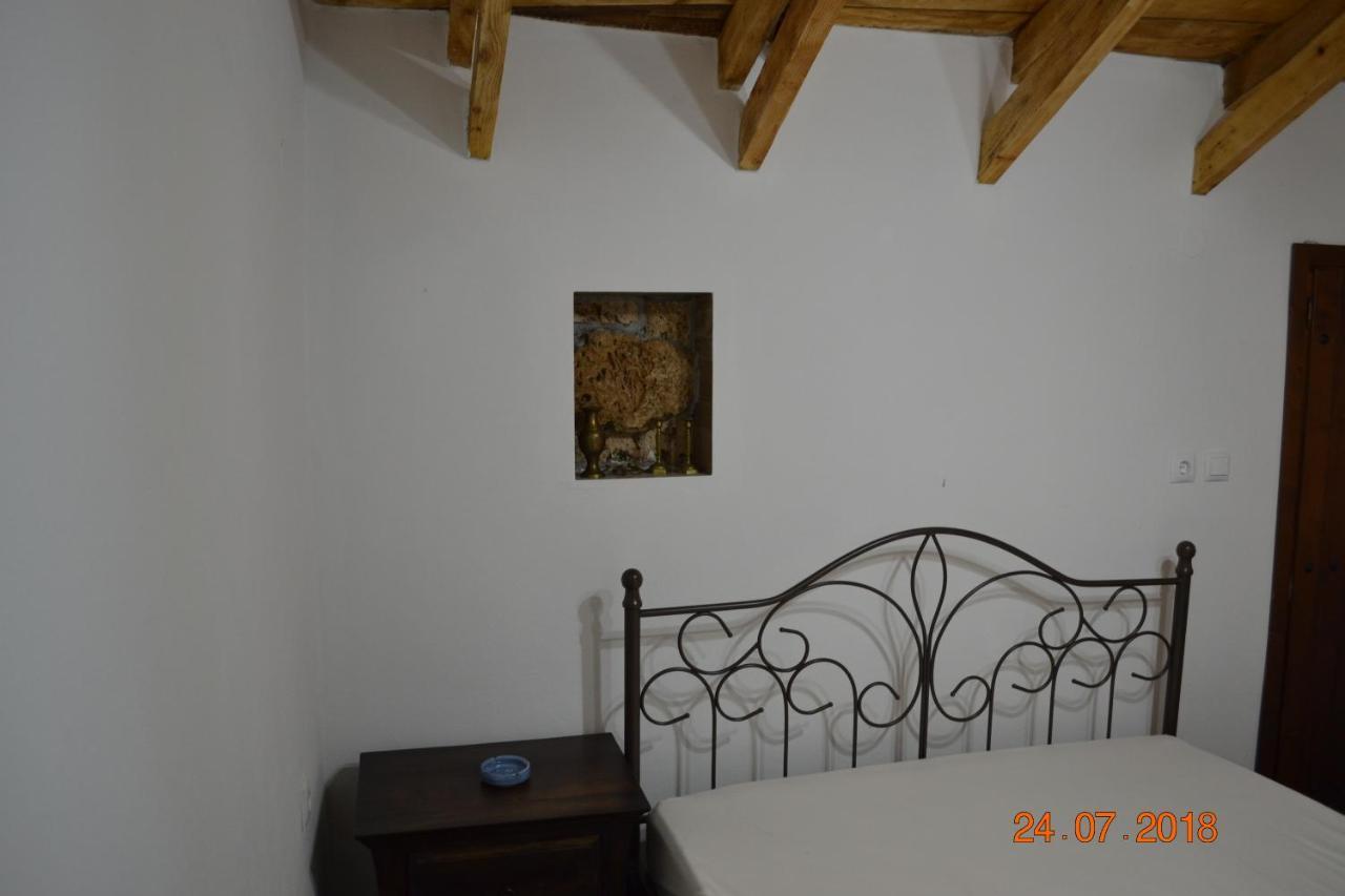 Mouson Melathron Hotel Elafina Bagian luar foto